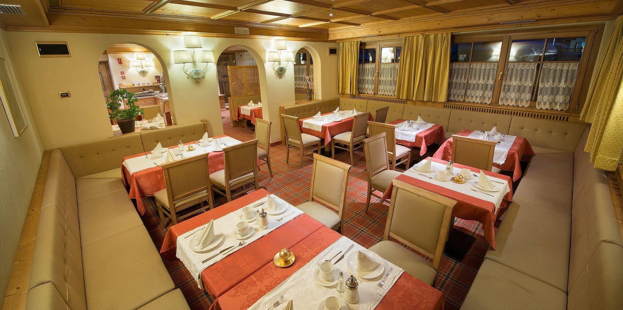 Hotel Cervo Livigno Bagian luar foto